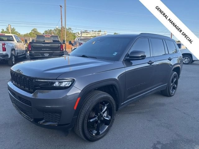 2024 Jeep Grand Cherokee L Altitude X 4x4 in Gray — front three-quarter view