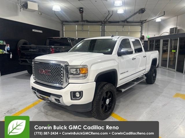 2015 GMC Sierra 2500 HD Denali in Summit White — front three-quarter view