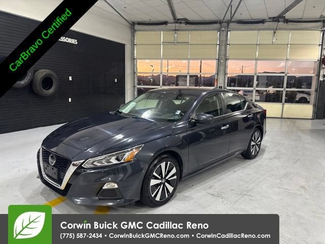 2022 Nissan Altima 2.5 SV in Other — front three-quarter view